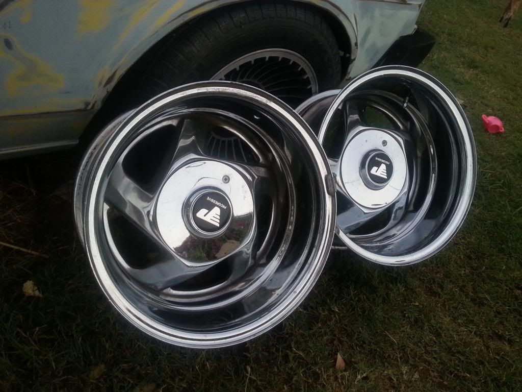 Help id these wheels!!! Japanese Nostalgic Car