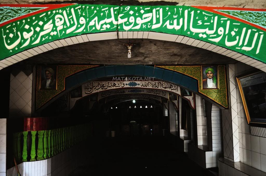 Image result for masjid 1000 pintu
