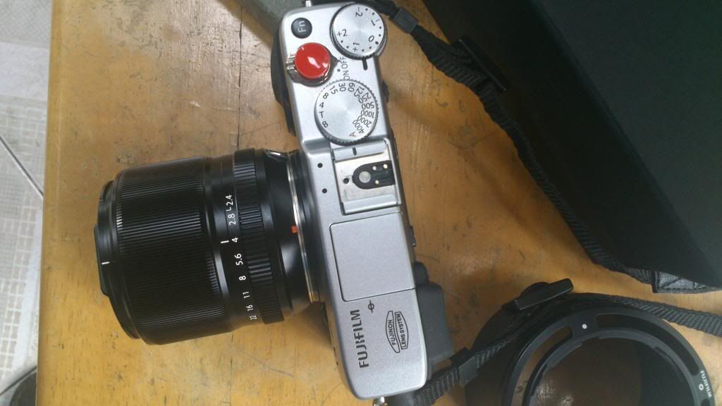 Cần bán body Fujifilm X-E1 kit và flash PhuQuangKts - 1