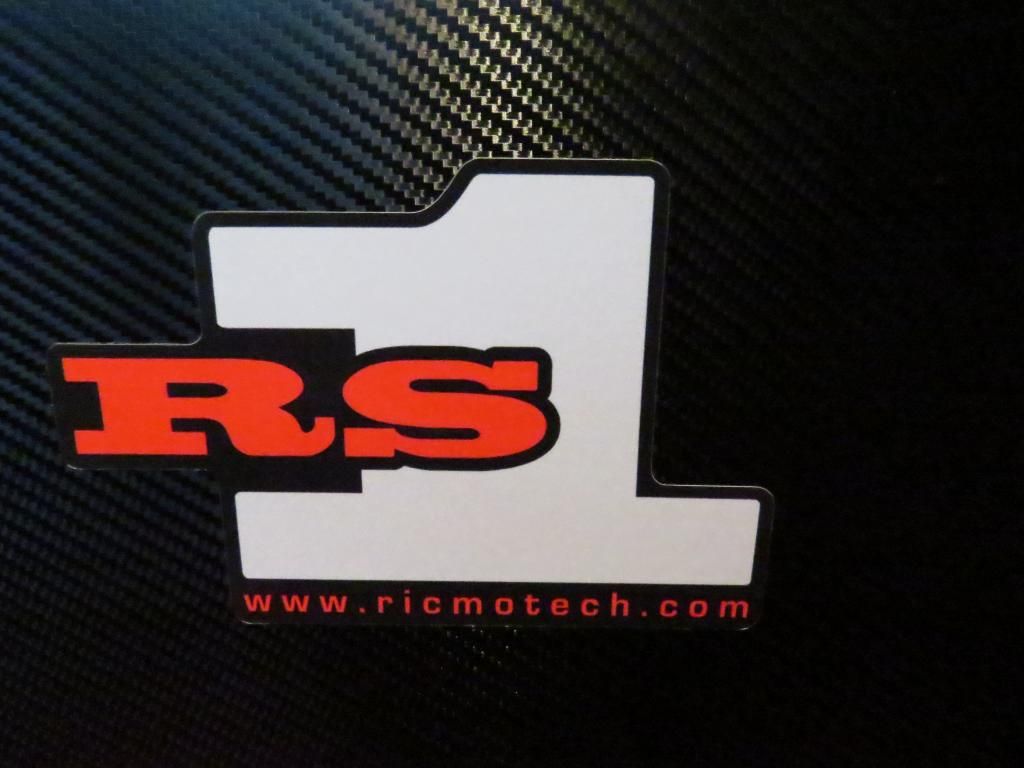 7-RS1CarbonFibreLogo_zpsd502a219.jpg