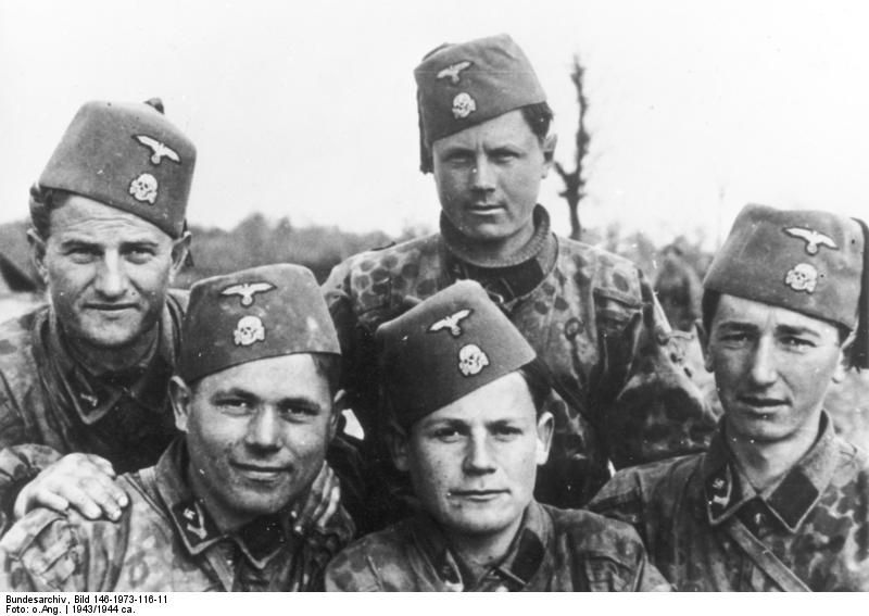 Bundesarchiv_Bild_146-1973-116-11_Waffen-SS_13_Gebirgs-Div_-Handschar-_zpsa5c75714.jpg
