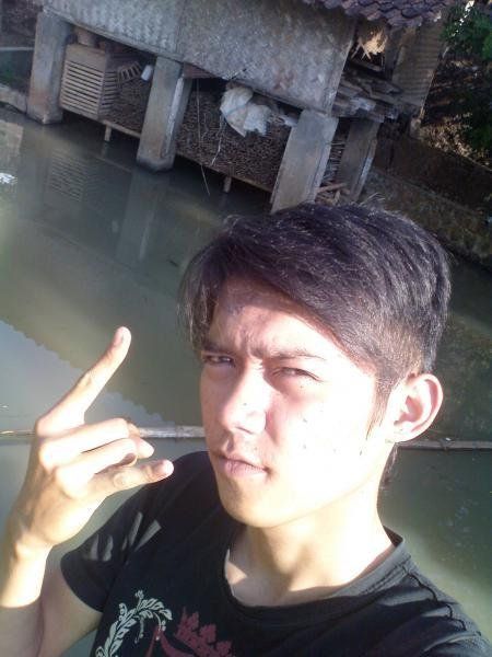 photo izza_zps5e90adbf.jpg 